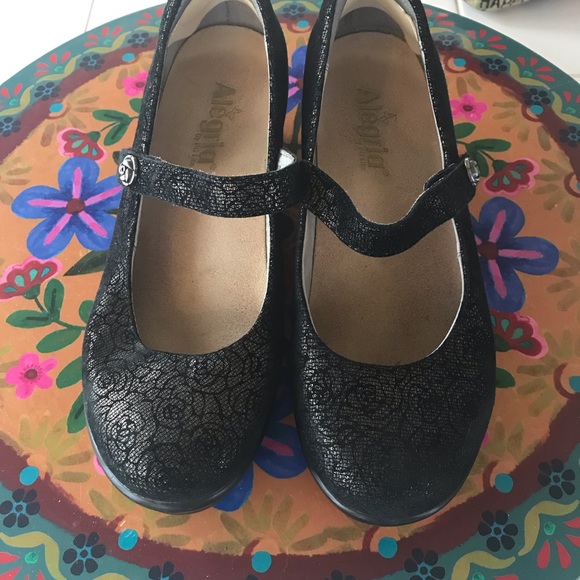 Alegria Wedges - Picture 2 of 5